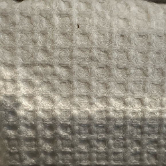 Vera Wang Duvet Set - Picture 2 of 4